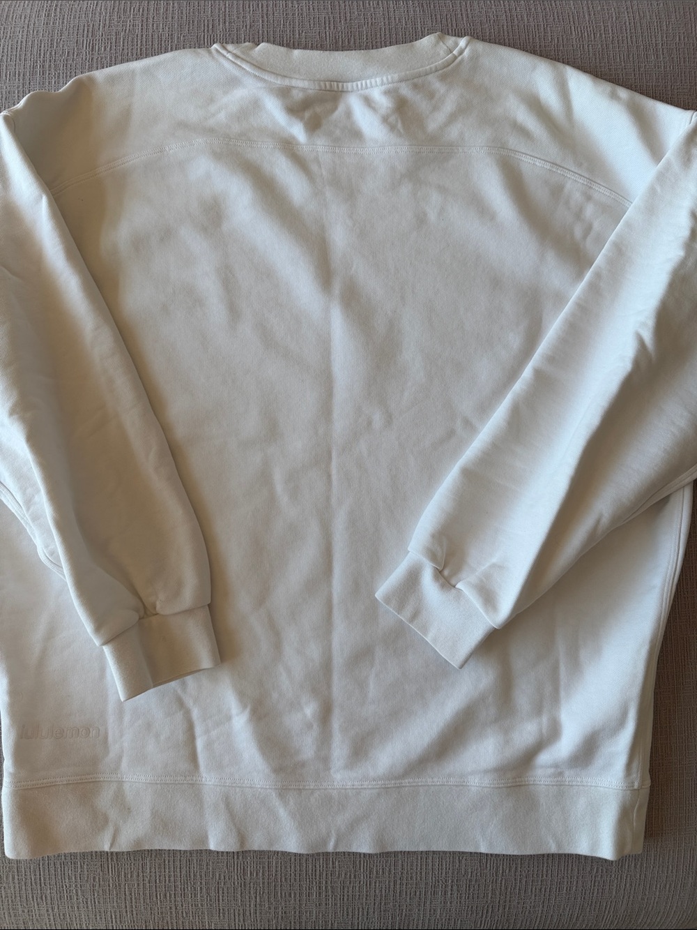 Lululemon crewneck! - Picture 3 of 4